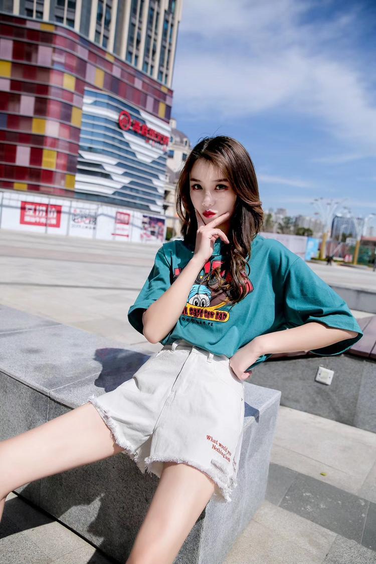 郑州爱丽丝服饰有限公司的小店