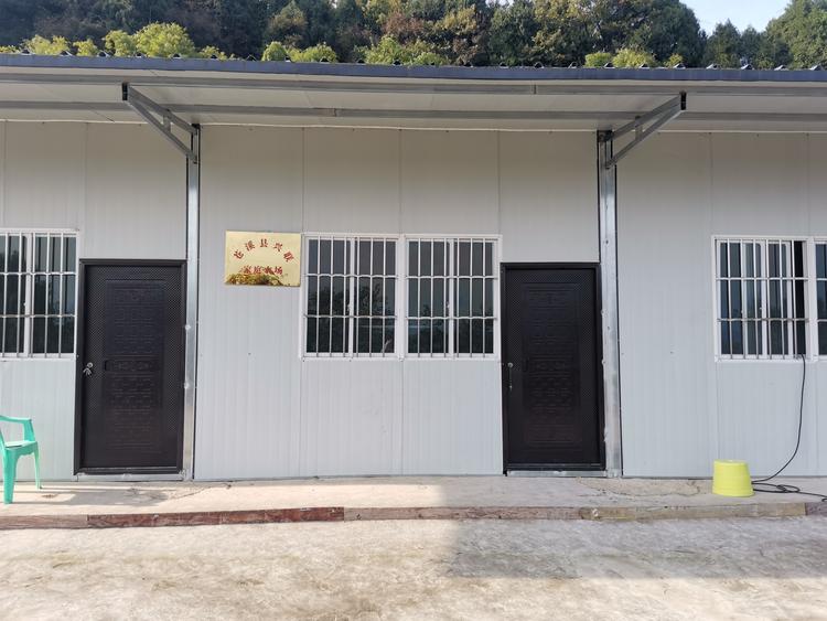 苍溪县兴联家庭农场的小店个体店