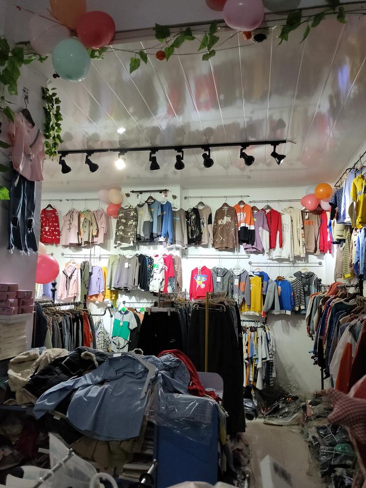 沭阳县郇伟服装店的小店