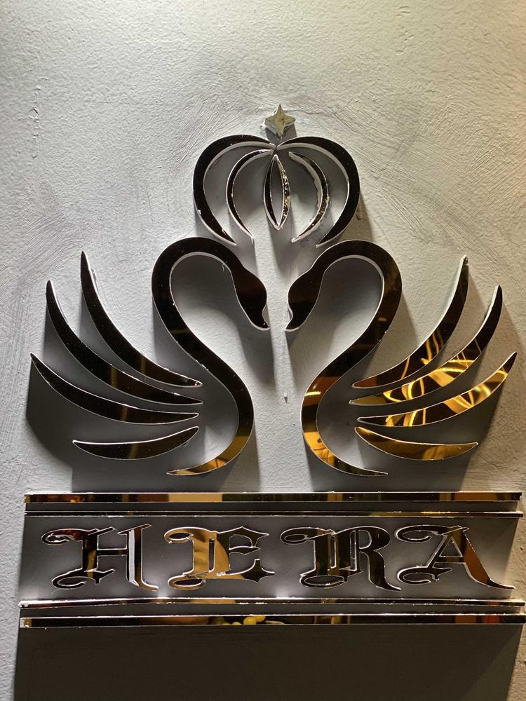 山西省洪洞县赫拉模特时尚艺术教育咨询服务有限公司的小店