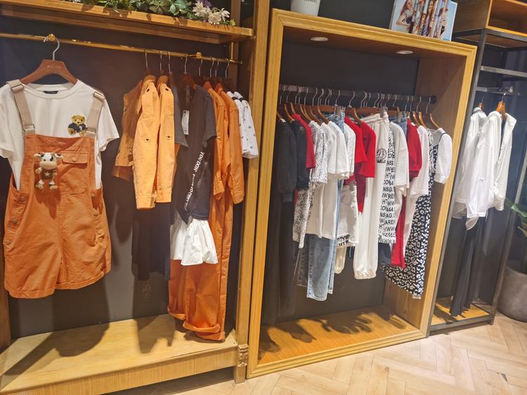 七星关区麦寻女装店的小店