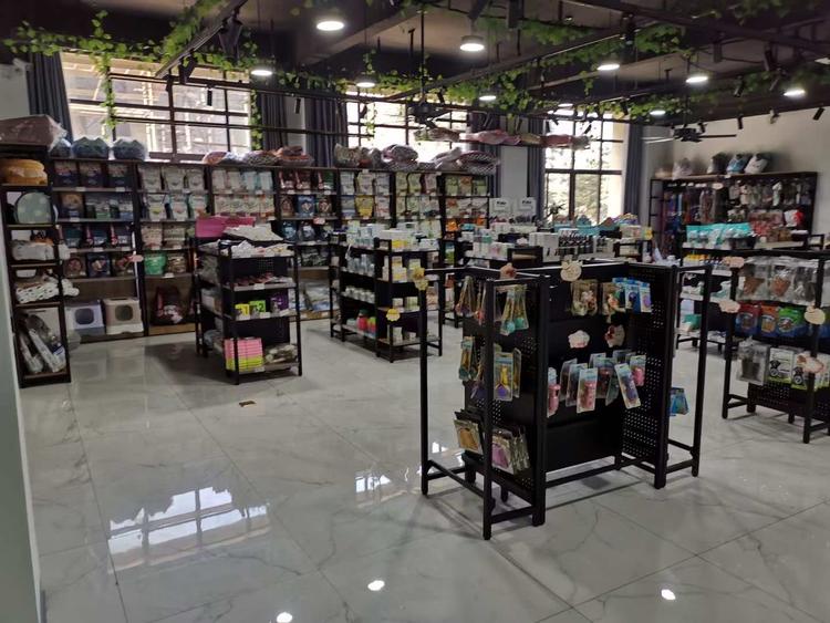 盱眙皇姿宠物店的小店