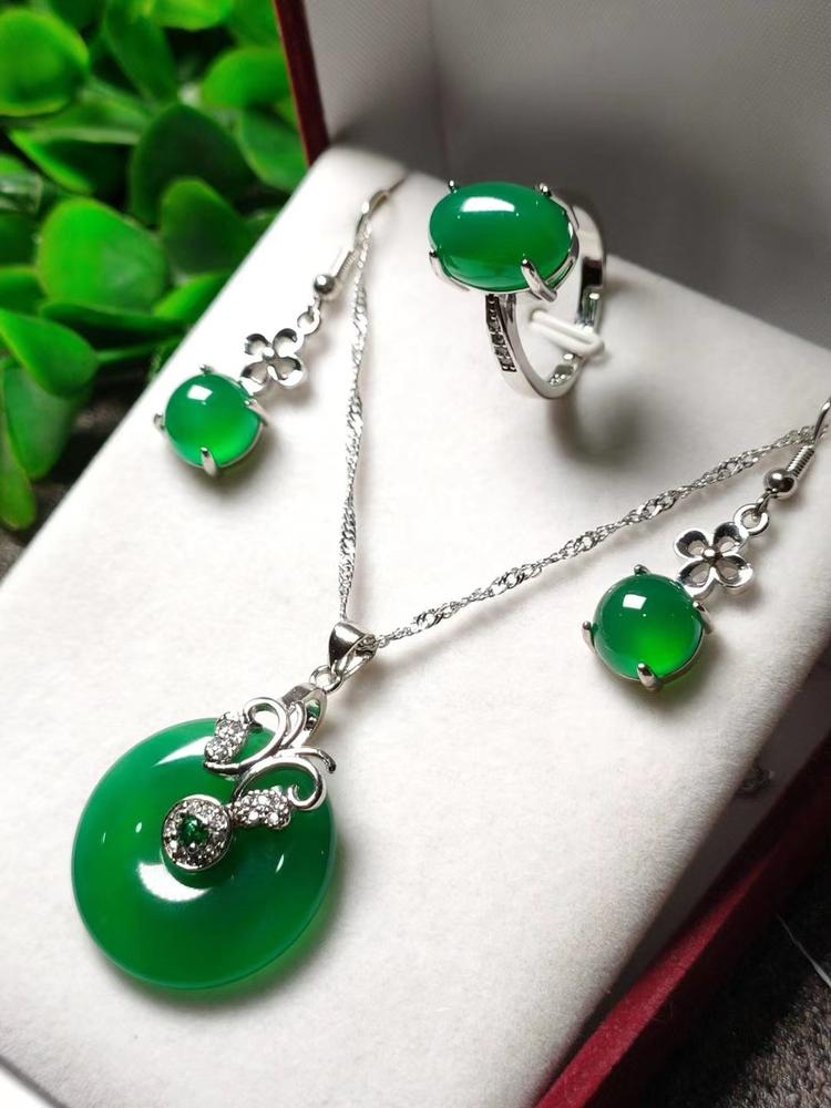 广东顺德鉴臻艺术品有限公司的小店