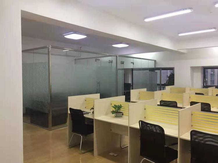 合肥市瑶海区玮芸百货店的小店
