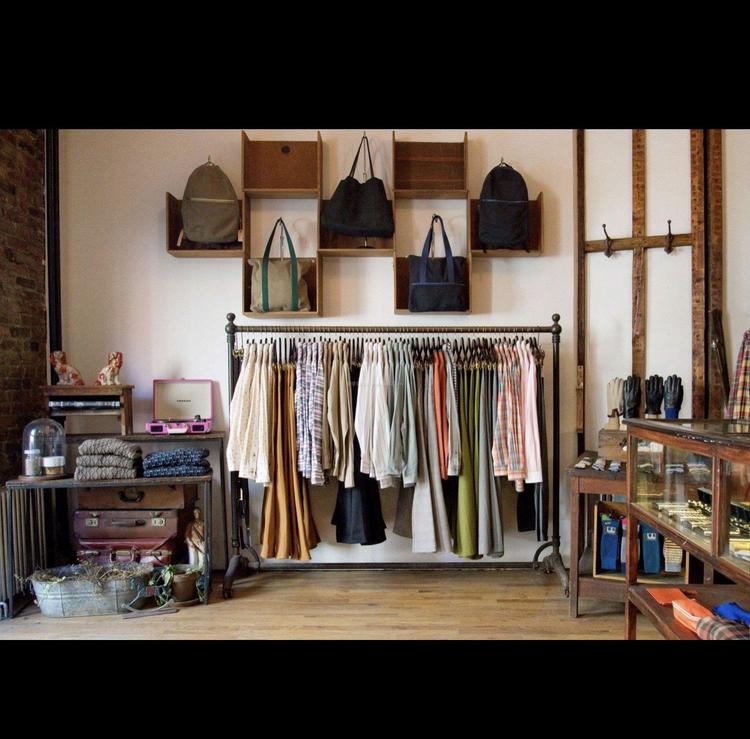 蕲春县卉子服装工作室的小店