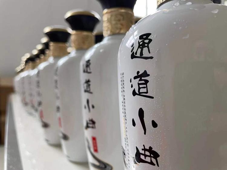 通道侗族自治县菁芜洲镇乡间杨二哥小店铺的小店