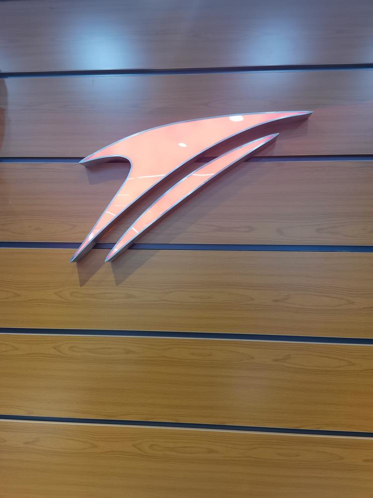 长治市城区金莱克体育用品桥北店的小店