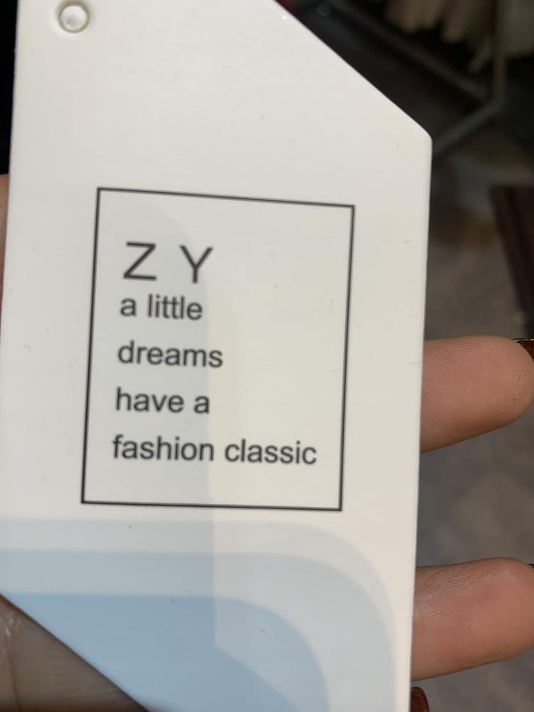 六安市金安区小爱家服装店的小店