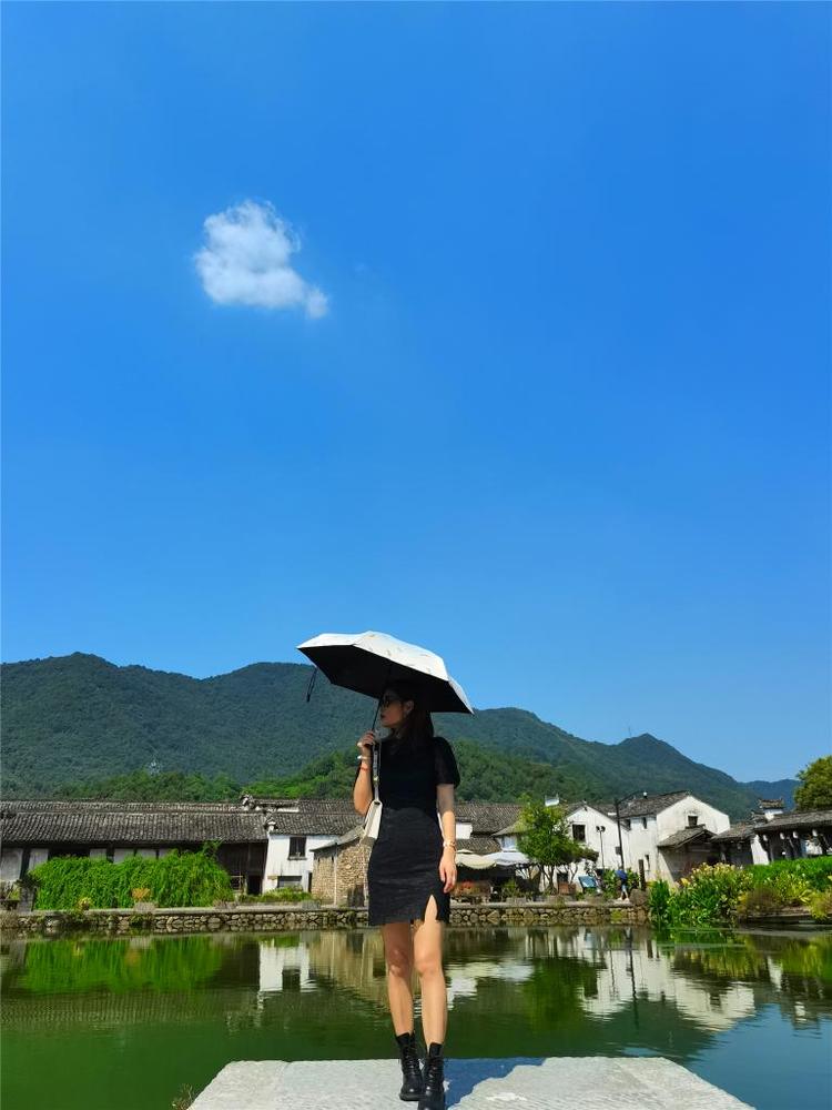 霄蕃高端服饰