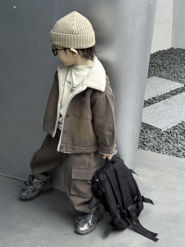 喜乐童装小卖部