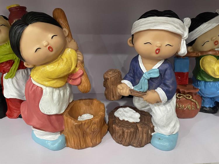 延吉市尚雅民俗文化用品批发中心的小店