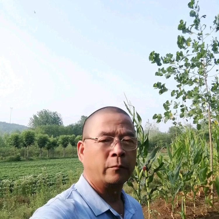 鲍荣兵百货