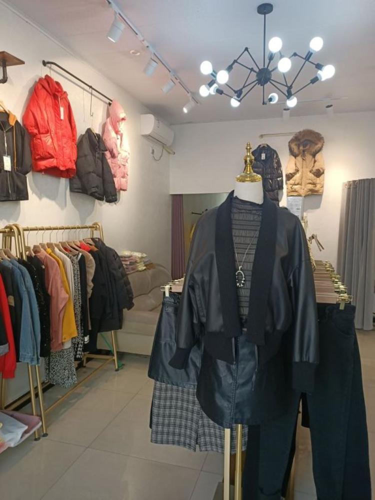 长兴姚姐服装店的小店