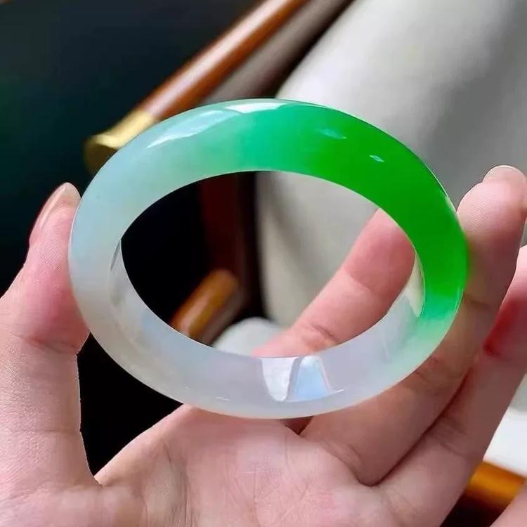 美美翡翠珠宝