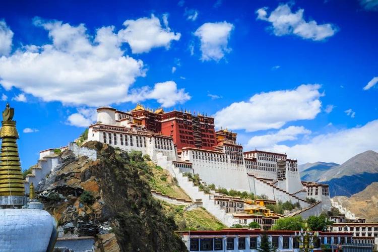 林周热振曲卓文化艺术传播公司