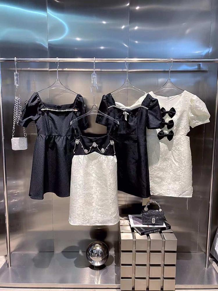 市南区瑟琳服装店的小店个体店