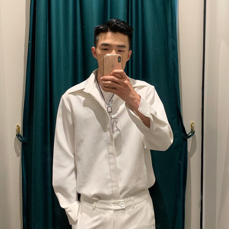 戚越的穿搭小号