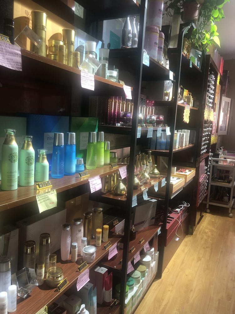 西安市未央区蓓霓芬美容店的小店个体店