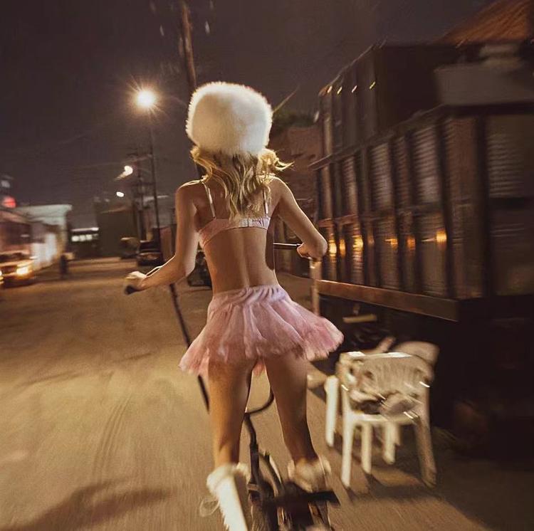 噼里啪啦爆好看