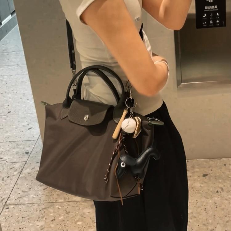 空港新城禾鑫商贸行