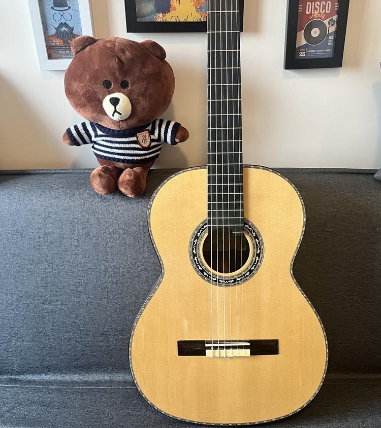布朗熊的吉他小店个体店