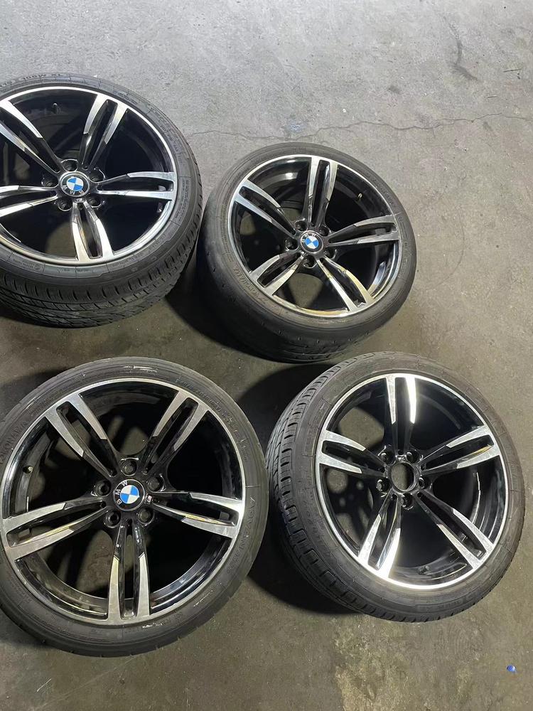 拆车轮胎轮毂小店