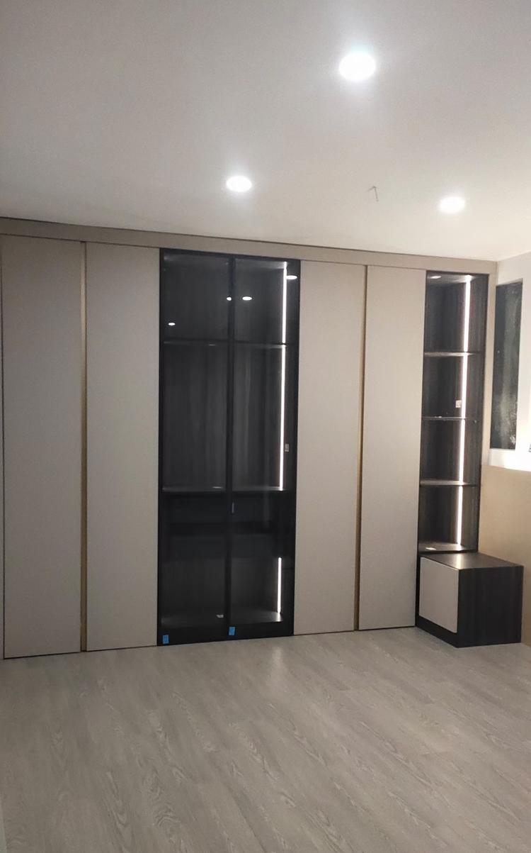 如皋市徽派木门加工厂的小店