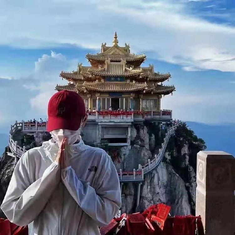 W啊朋啊