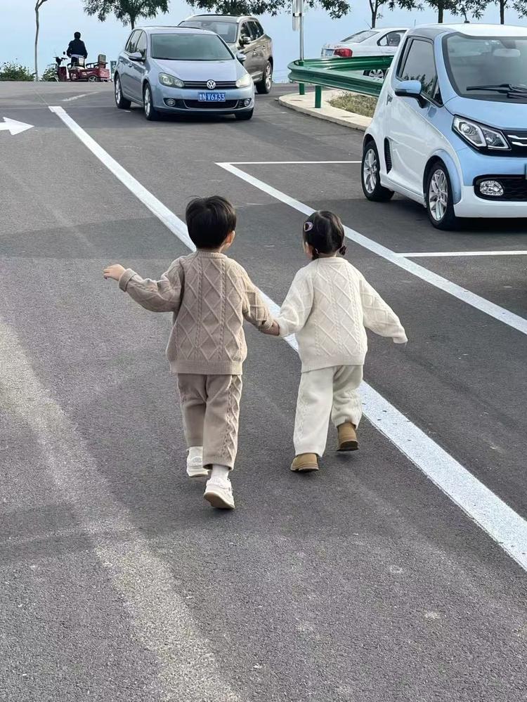 小鱼鱼外贸童品