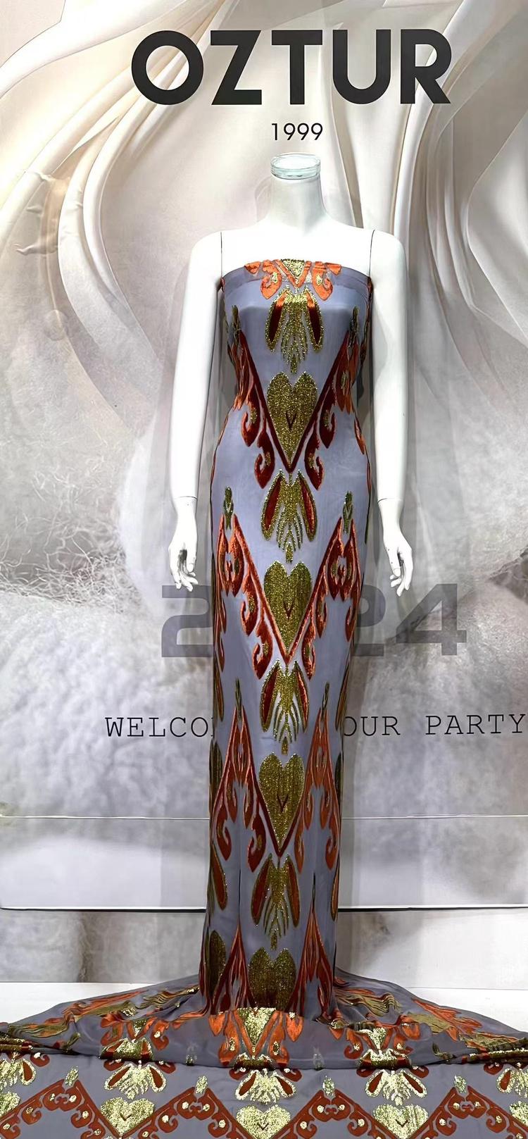 新疆丝绸布料业