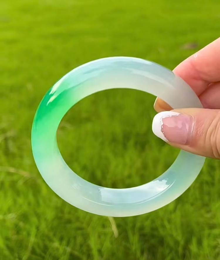 曼德勒角湾砍价王手镯