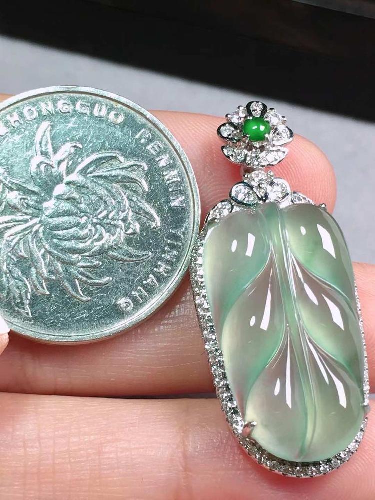 四会市小菲花菲阁翡翠专柜的小店个体店