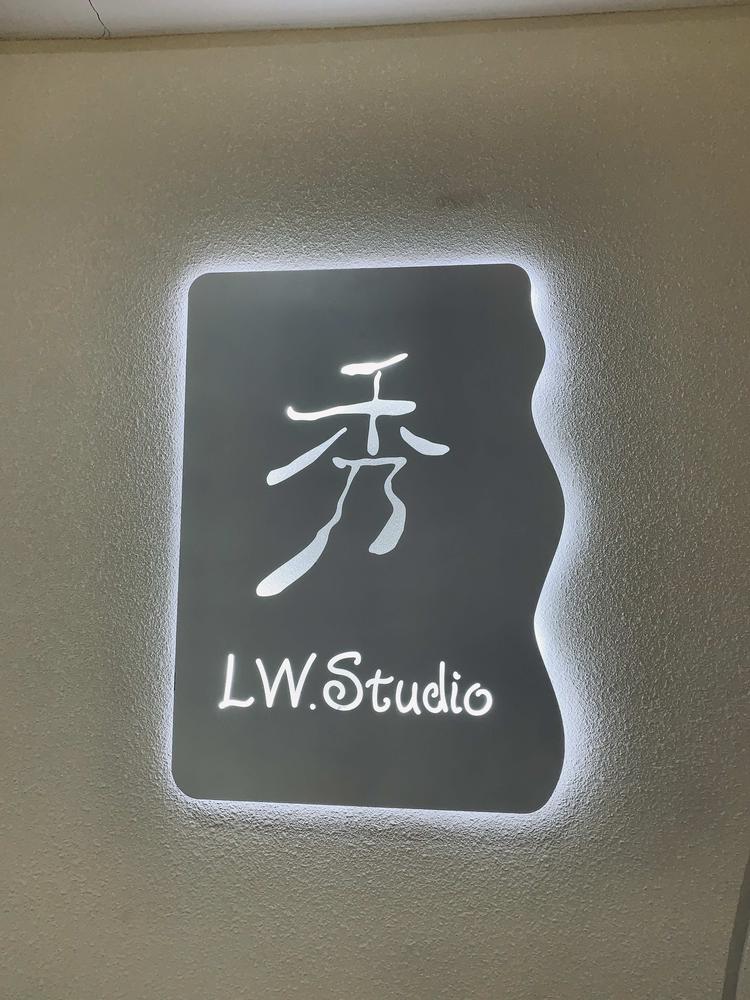 朝阳区柒点捌购物广场秀秀服装店个体店