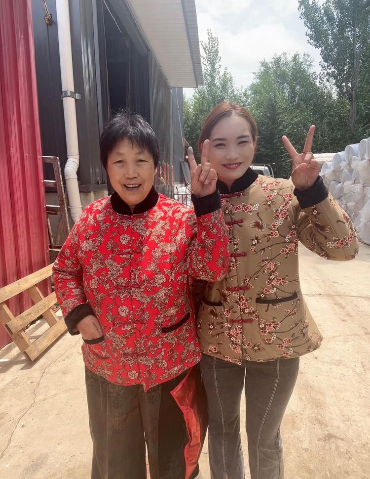 暖冬阁服装工厂