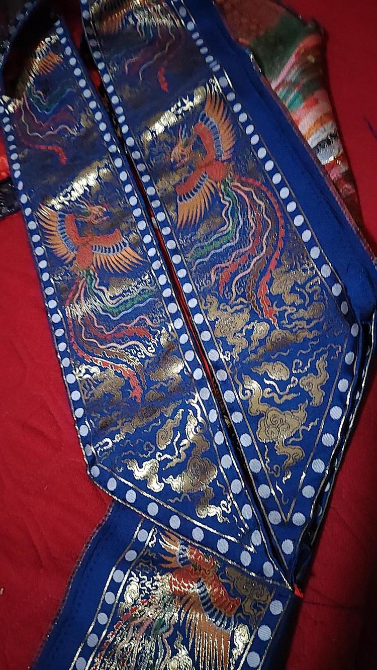 武唐锦绣服店