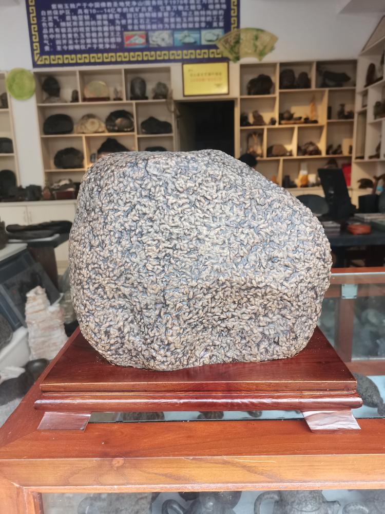 玉山县俊岳石艺阁工艺品店的小店