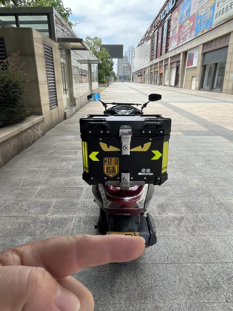 章贡区海彬摩托车行的小店