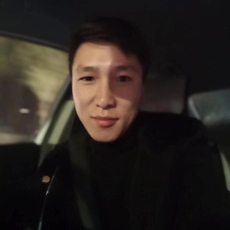 菠萝空间家具销售（黑龙江）有限公司的小店